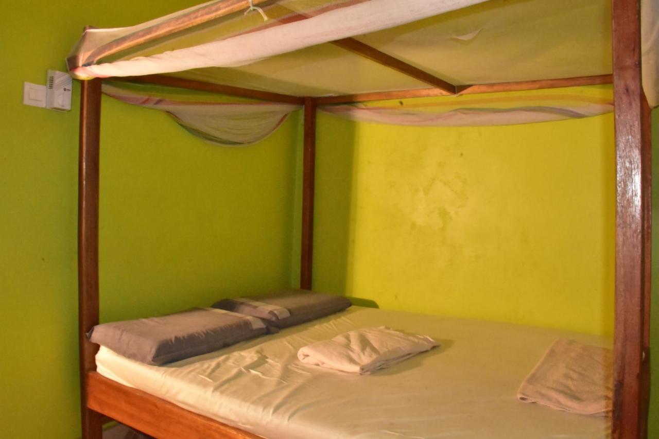 Hotel Viriko Boarding House à Mombasa Extérieur photo